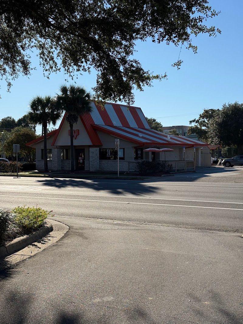 Parking near Whataburger