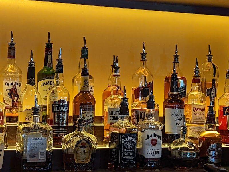 Parking near Carrabba's Italian Grill