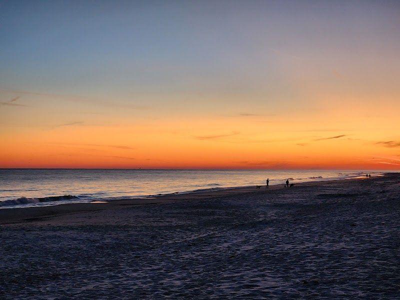 Parking near Gulf Shores 11th st public beach access