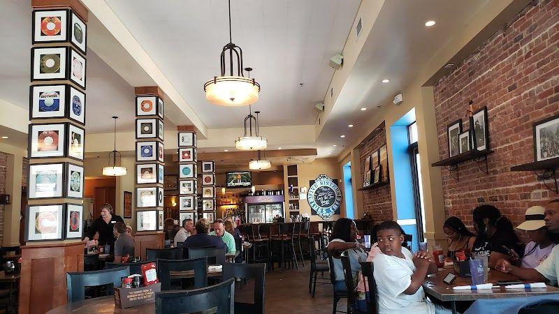 Parking near Five Sisters Blues Cafe