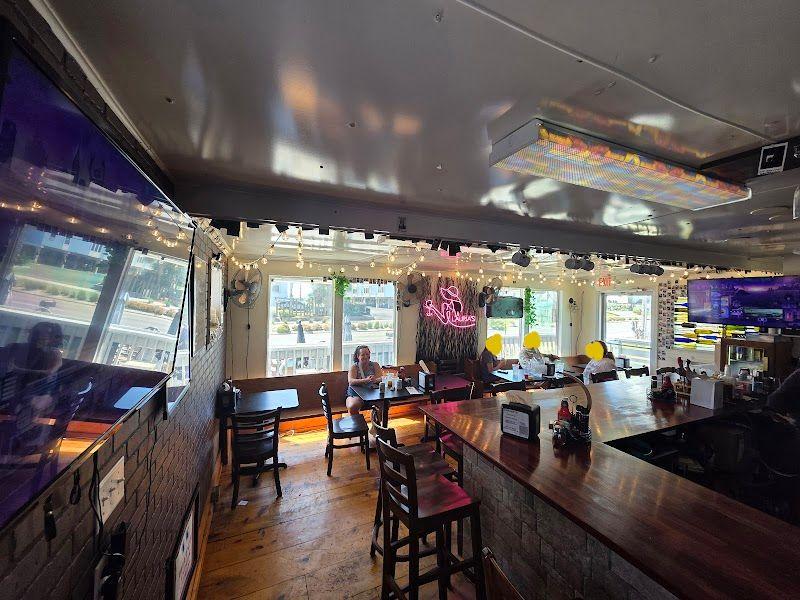 Parking near Lauria's by the Beach